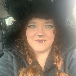 Meet your Posher, Kara